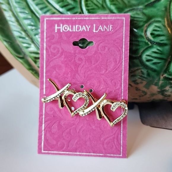 Valentine's Day XOXO Pin Brooch Holiday Lane - Picture 1 of 3